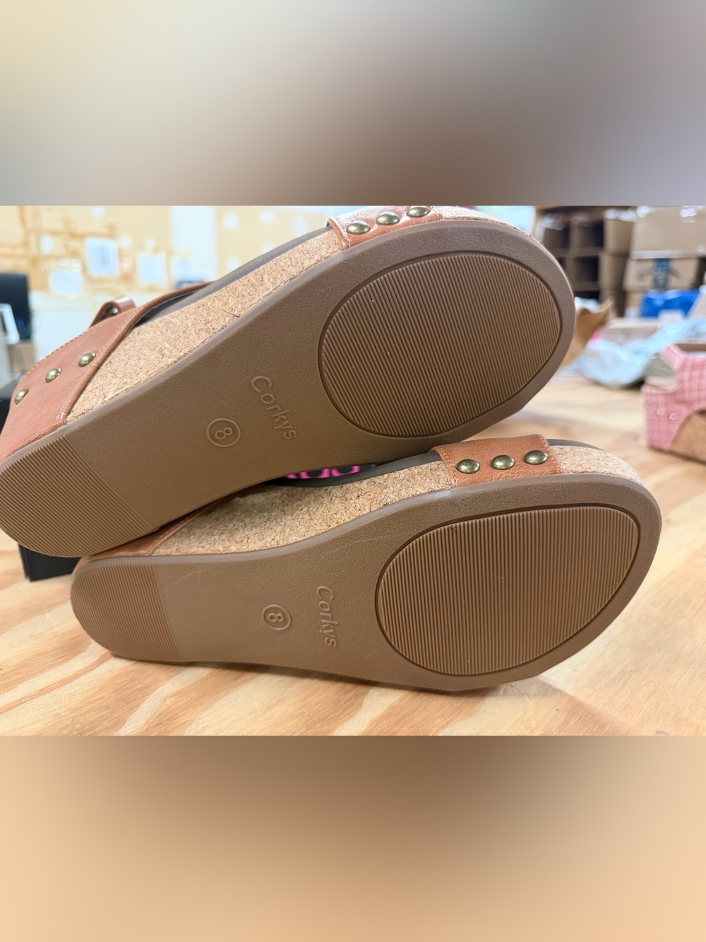 Corky’s Carley Wedges - Picture 5 of 6